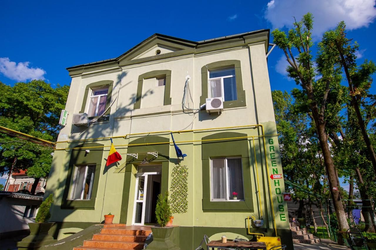 Гостевой дом Green House Бухарест-4