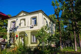 Гостевой дом Green House Бухарест-1