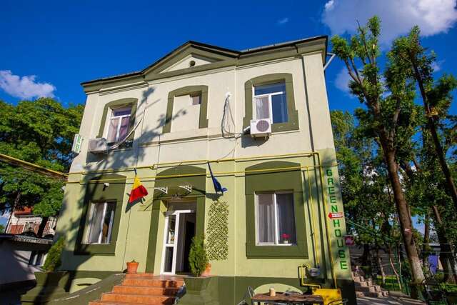 Гостевой дом Green House Бухарест-3